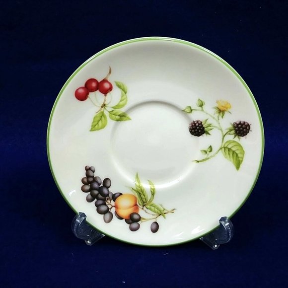 Demitasse Cups Saucers Set of 2 Fruits Florals Made in England Green Rim Vintage - Picture 2 of 8